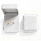 Verstellbarer Geburtsstein-Ring mit Initiale "Tove"