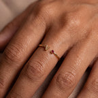 Verstellbarer Geburtsstein-Ring mit Initiale "Tove"