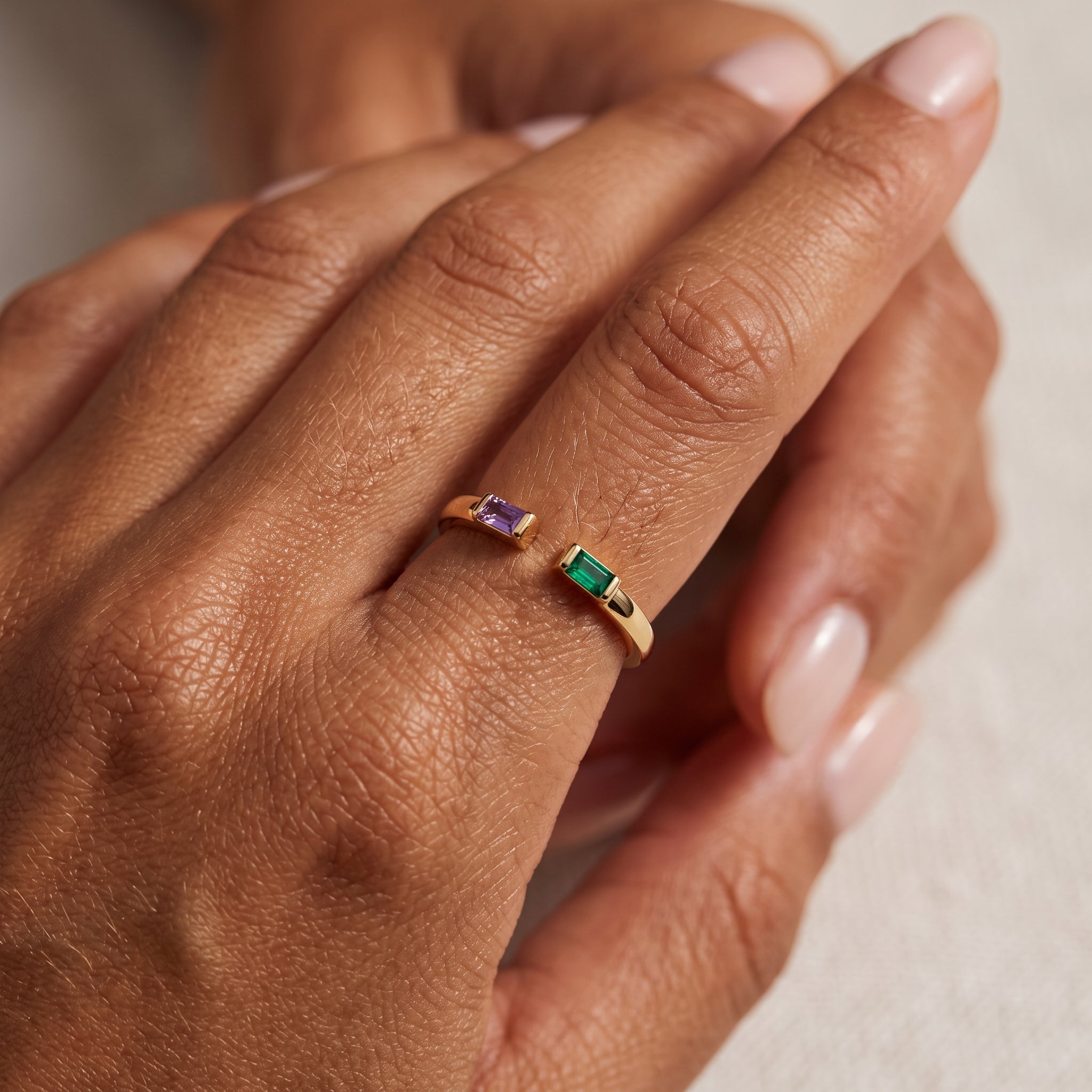 Verstellbarer Geburtsstein-Ring "Ember"